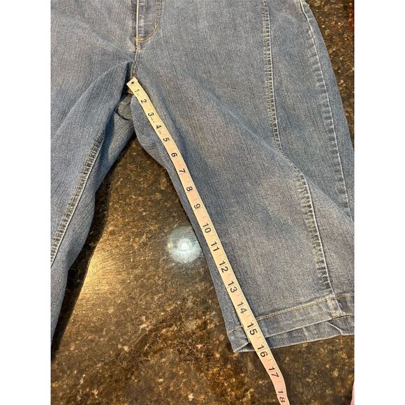 Ashley Stewart Women's Denim Capris Blue Size 16 Casual Culotte Style - Picture 10 of 10